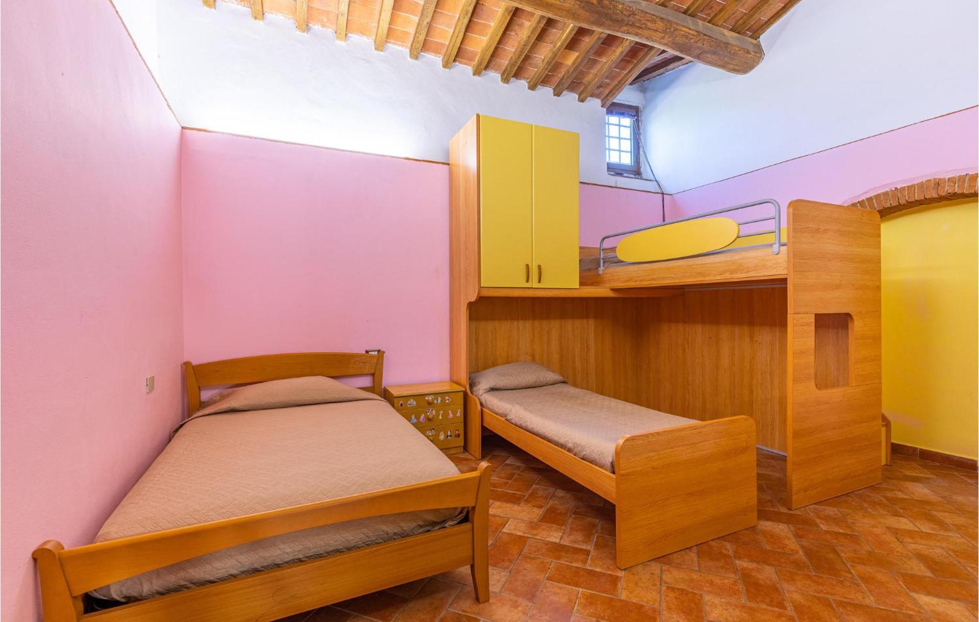 Awesome Home In Marliana With Kitchenette Экстерьер фото
