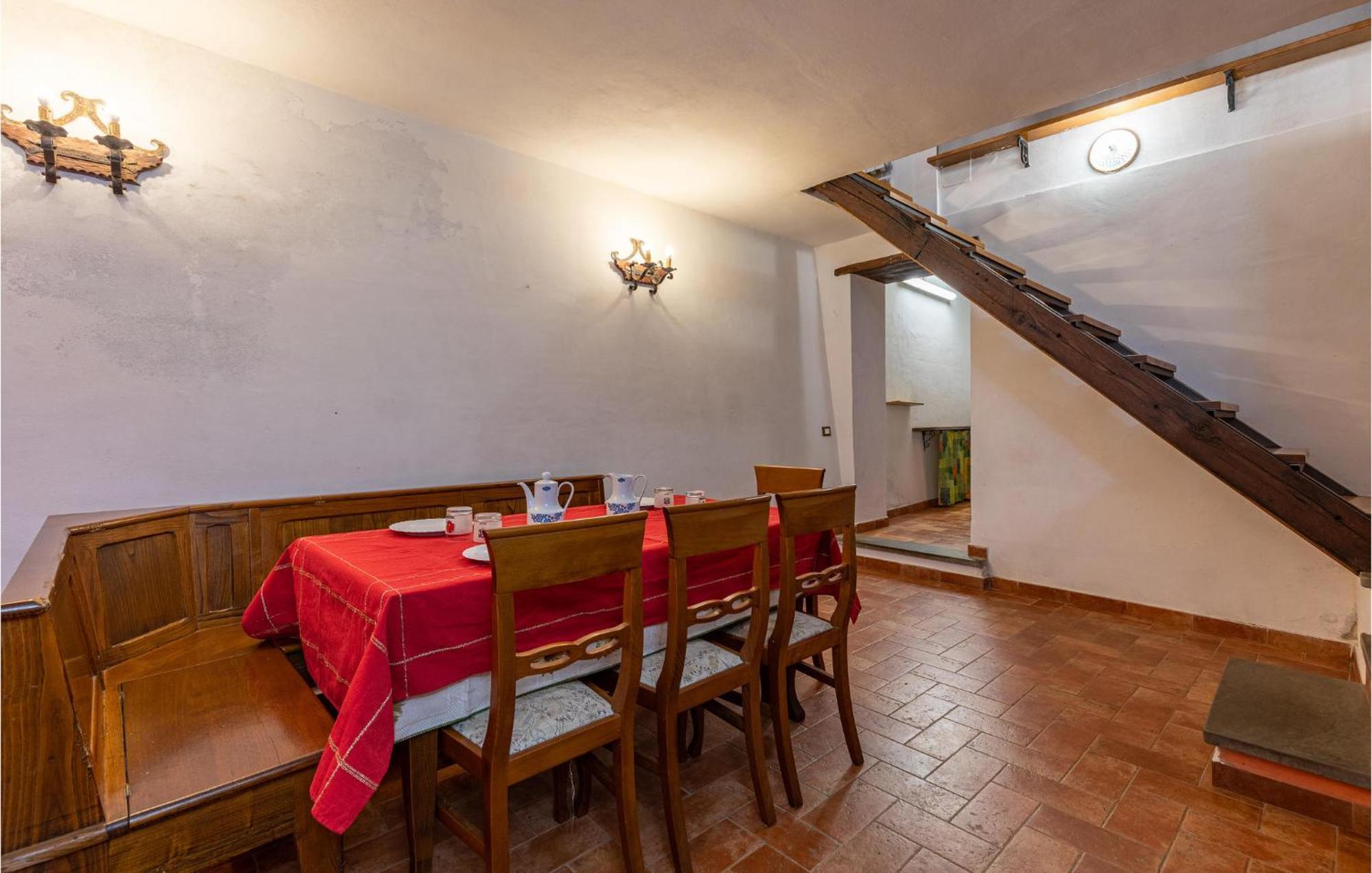 Awesome Home In Marliana With Kitchenette Экстерьер фото
