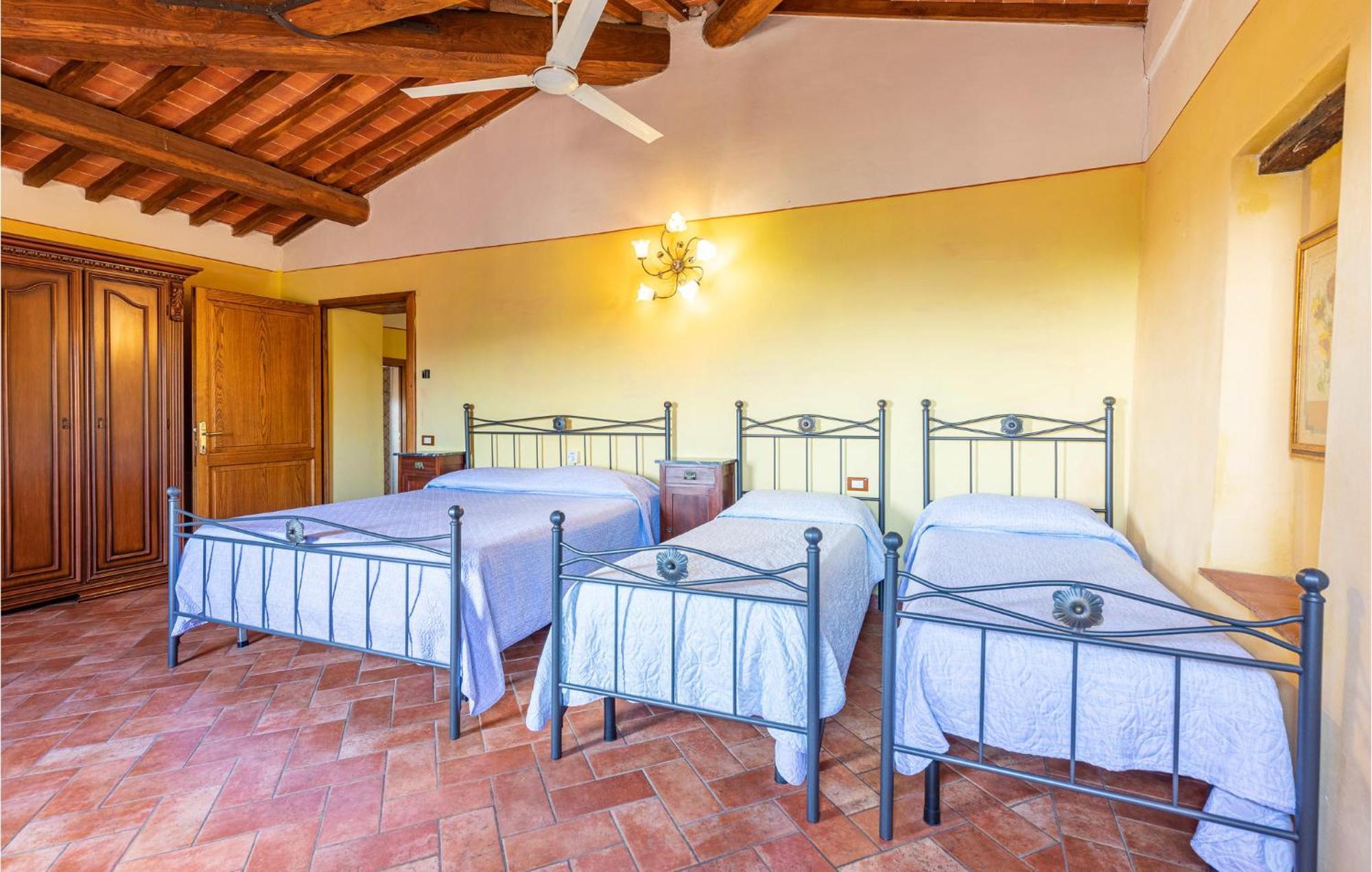 Awesome Home In Marliana With Kitchenette Экстерьер фото