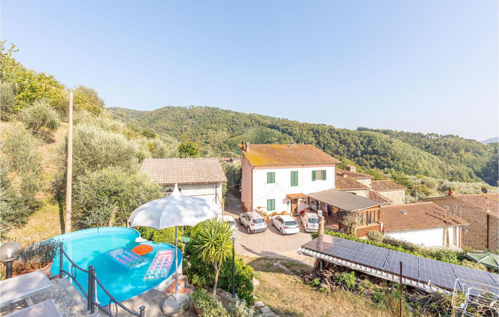 Awesome Home In Marliana With Kitchenette Экстерьер фото