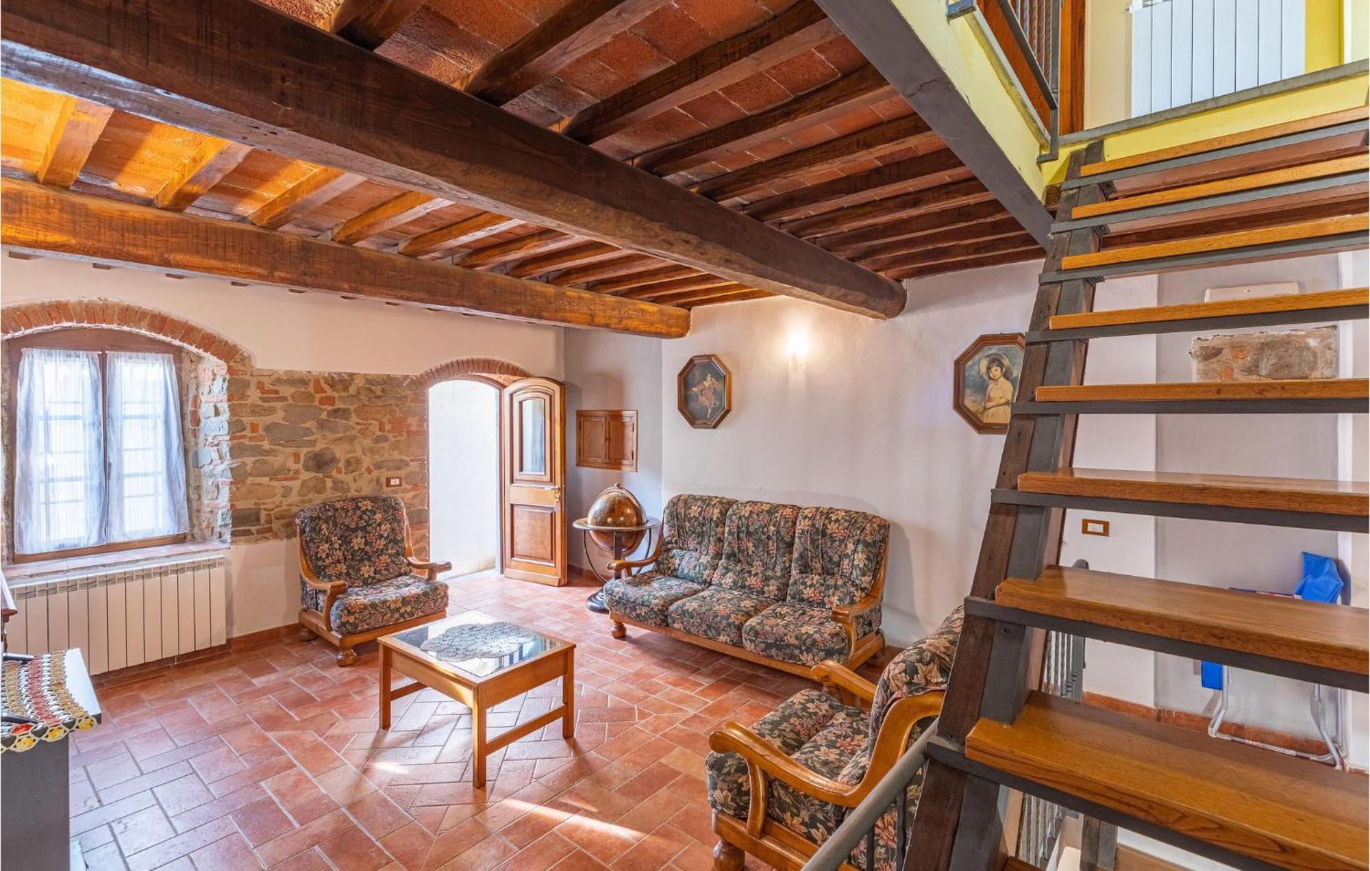 Awesome Home In Marliana With Kitchenette Экстерьер фото