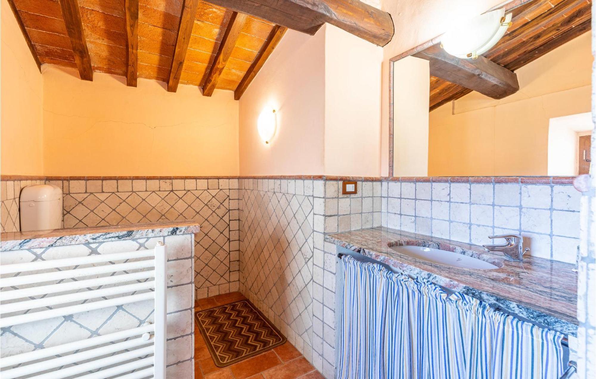 Awesome Home In Marliana With Kitchenette Экстерьер фото