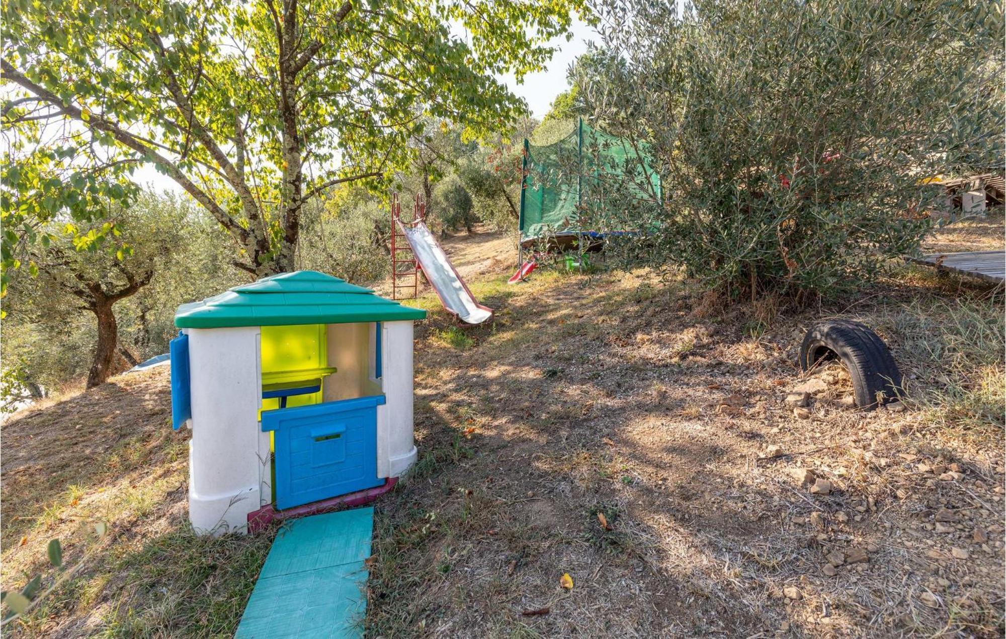 Awesome Home In Marliana With Kitchenette Экстерьер фото
